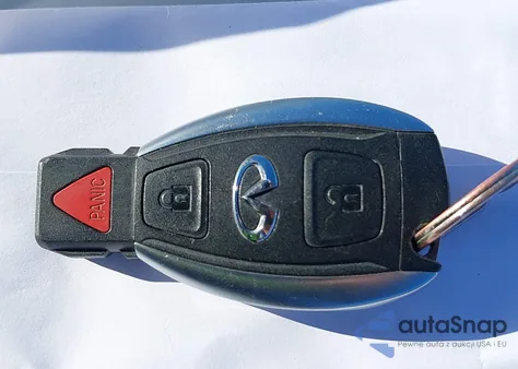 2017 Infiniti Qx30 Premium z USA, uszkodzony, nr VIN SJKCH5CR8HA026605